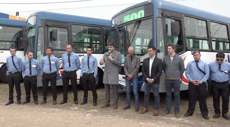 Presentaron los nuevos colectivos de la empresa Tu Bus